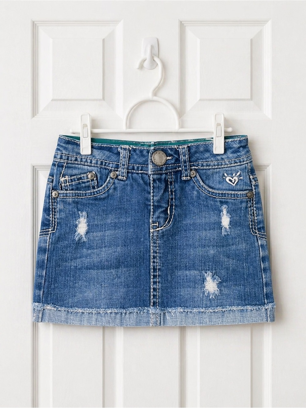 Justice Girls Distressed Denim Mini Skirt Size 6R Frayed Hem Embroidered Heart